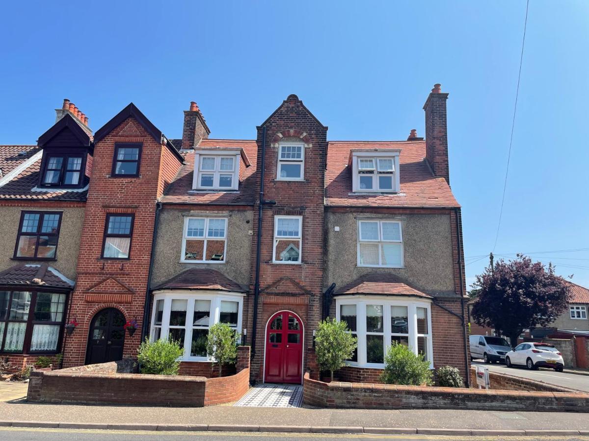 Holway House Bed & Breakfast Sheringham Exterior photo